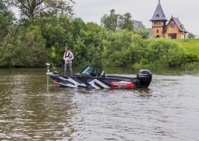 Barca aluminiu VBoats FishPro X7