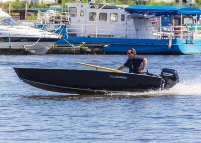 Barca aluminiu VBoats Volzhanka 42